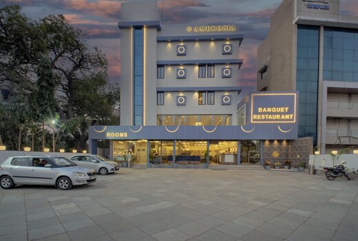 Hotel Ambrosia (The Grand Hotel )