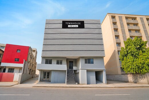 Super Townhouse Paldi Bus Terminal Ahmedabad Formally Neelkanth