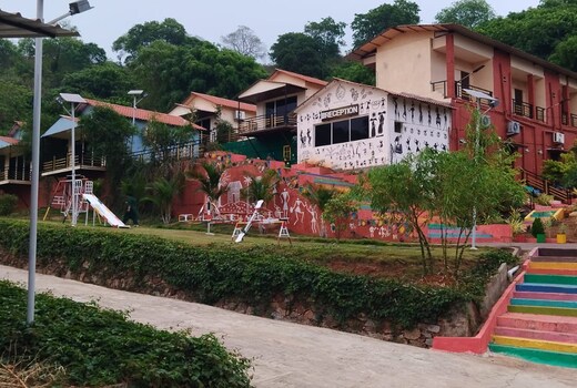 BANSI RESORTS