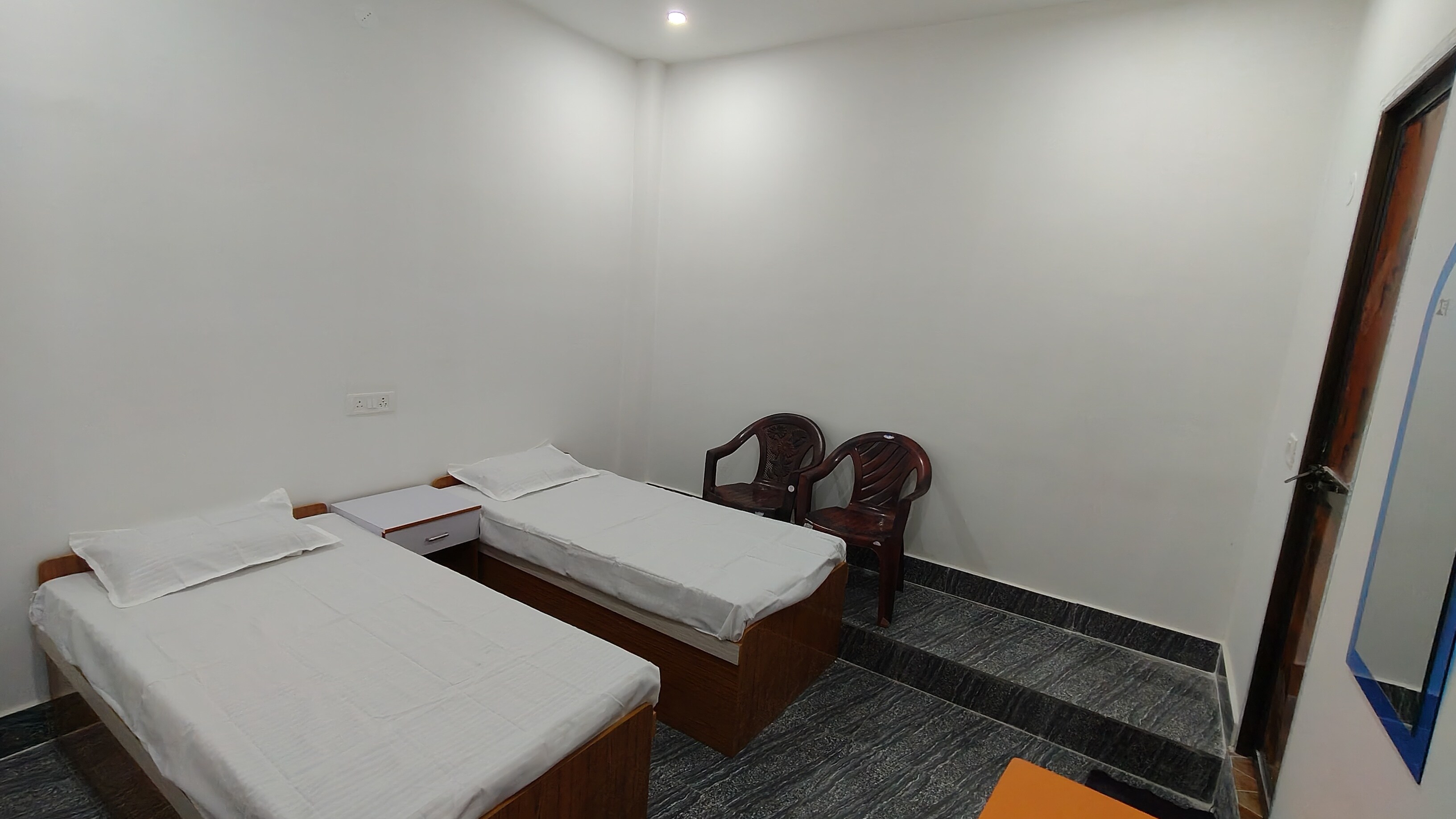 Hotel M P Anand Palace