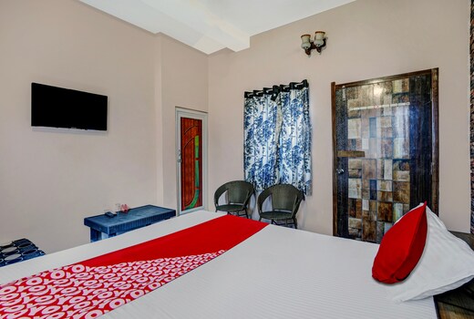 Hotel O Flagship Samargarh Resorts & Hotels