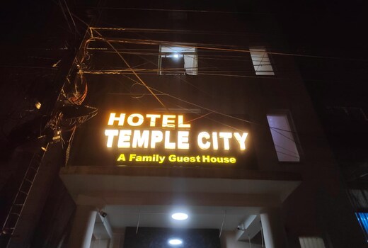 Hotel Temple City