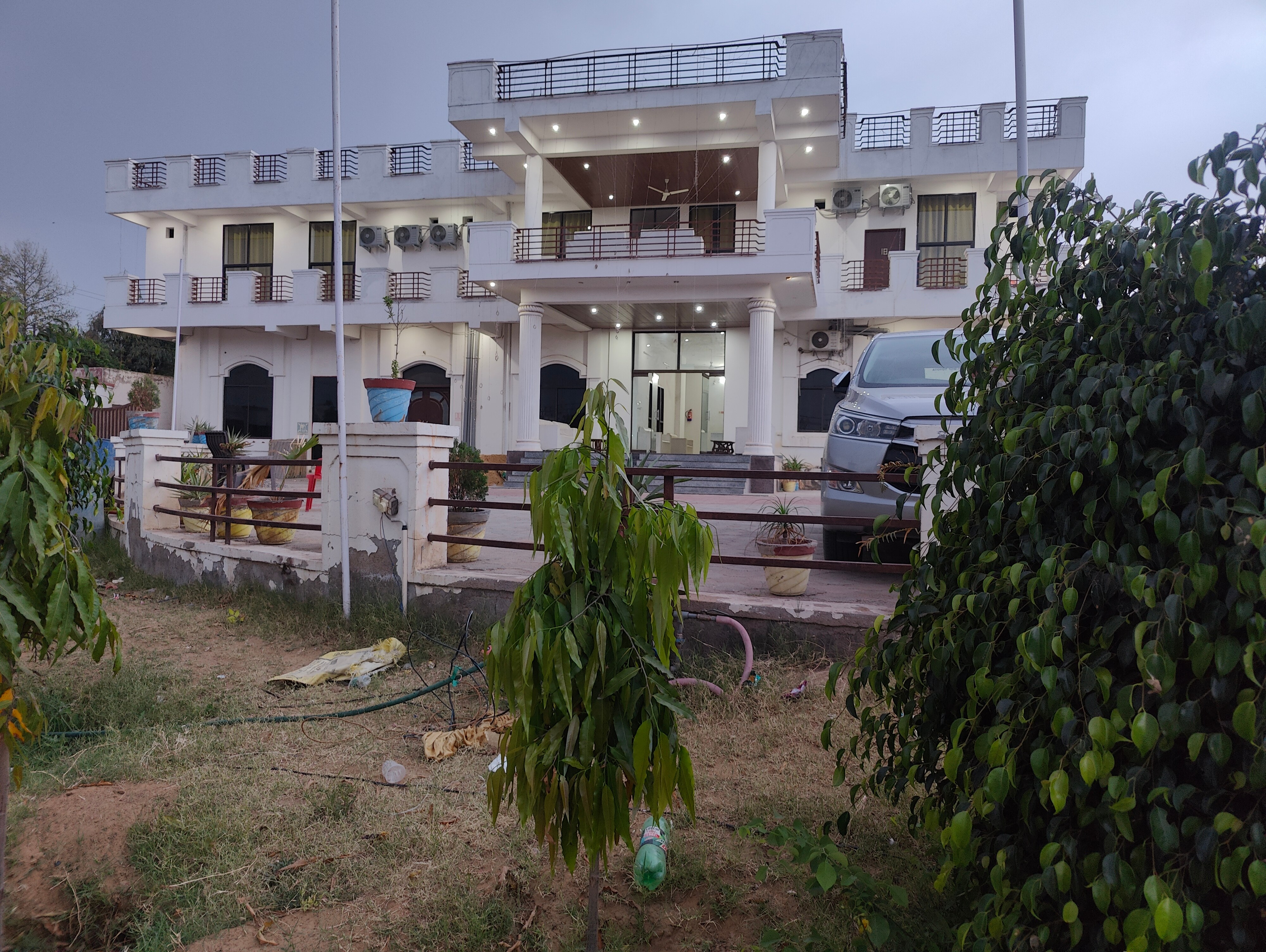 Hotel Meera