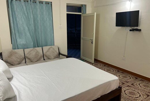 FAUJI DI HATTI HOMESTAY