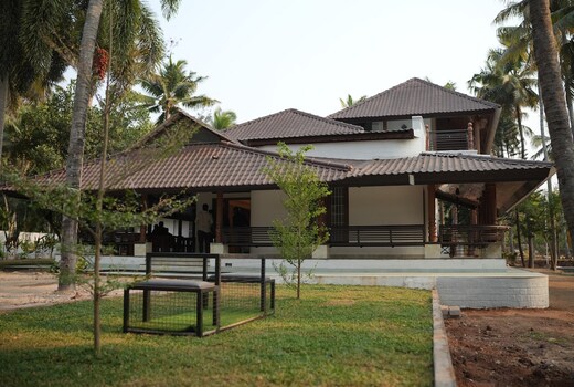 Farm Stay Villa for 6 Nature Nest Pollachi