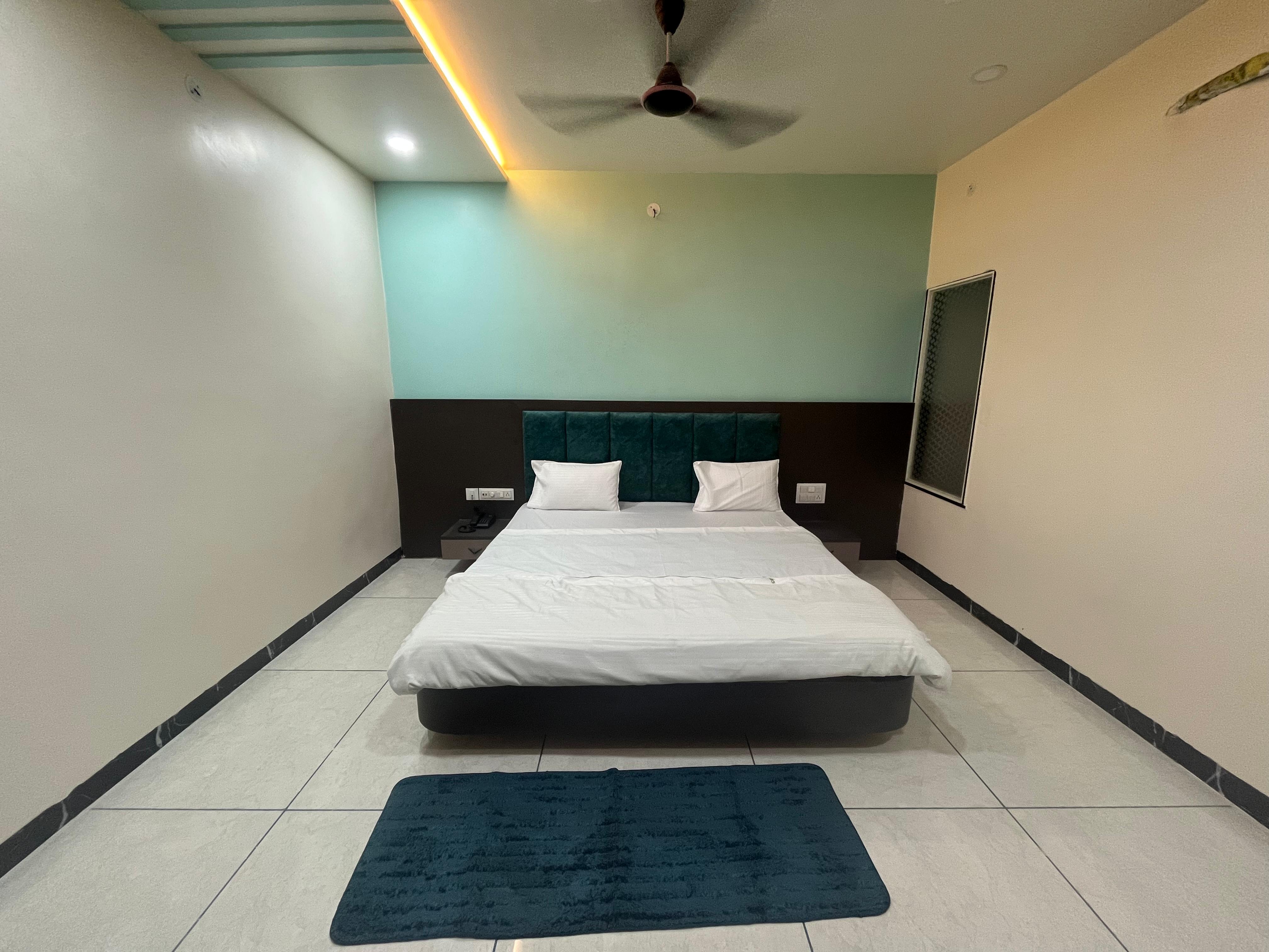 YAHOMATI HOTEL