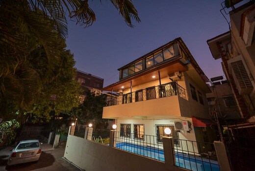 Vora villa