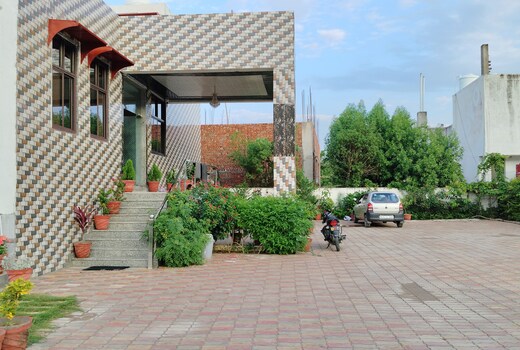 Hotel Grand Vijay