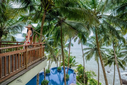 Seascape Beach Retreat