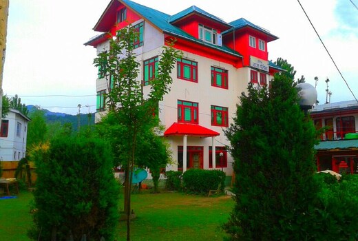 Hotel Royal Raj Palace