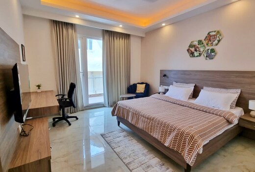 Flock Hotel I Golf Course Road Near Dlf Phase 1 Metro station I Gurugram