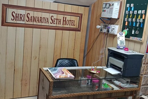 Shri Sawariya Seth Hotel