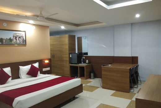 Hotel SPS Inn By BookingCare