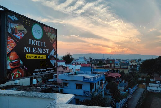 Hotel Nue Nest By GRB