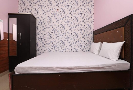 Hotel Arya Nayagaon