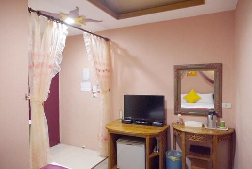 Tiger House