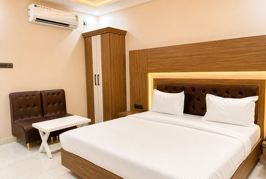 Aditya Hotel