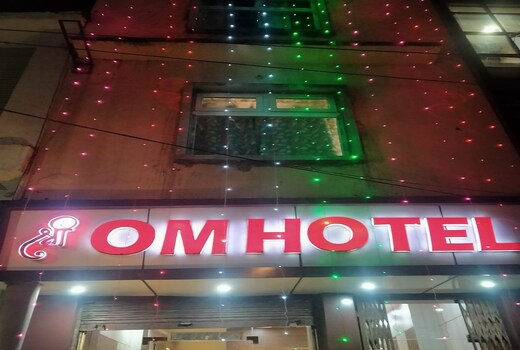 Shri Om Hotel