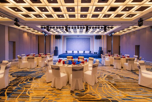 Hotel Soleil Ha Long, Trademark Collection by Wyndham