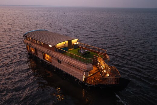 Swimming Pool Houseboat by Hills & Cruise