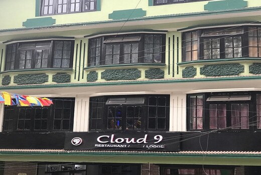 Hotel Cloud 9
