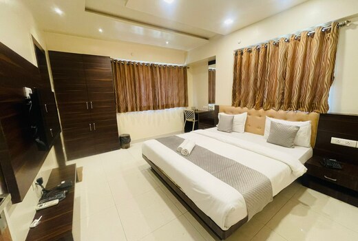 Hotel Grand Inn Baner