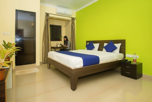 Hotel Spring Height Near Mall De Goa