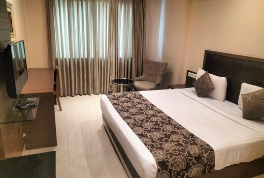 Hotel Grand Gayatri Warangal