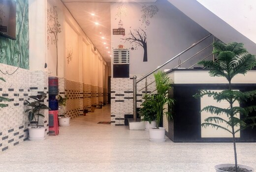 Rudra Prabha Guest House in front of Ram Mandir Gate