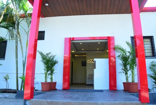 Ark Inn