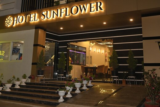 HOTEL SUNFLOWER