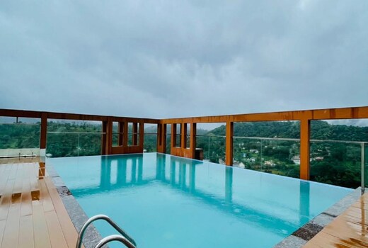 Mirage Luxuria