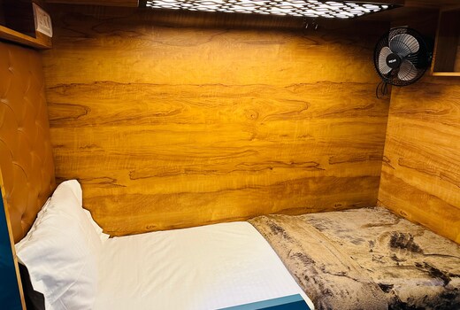 Yatri Stay Inn Dormitory Beds
