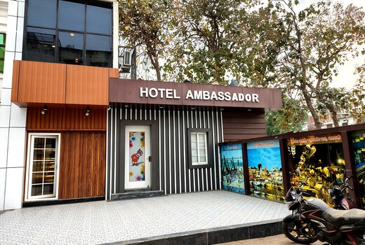 HOTEL AMBASSADOR