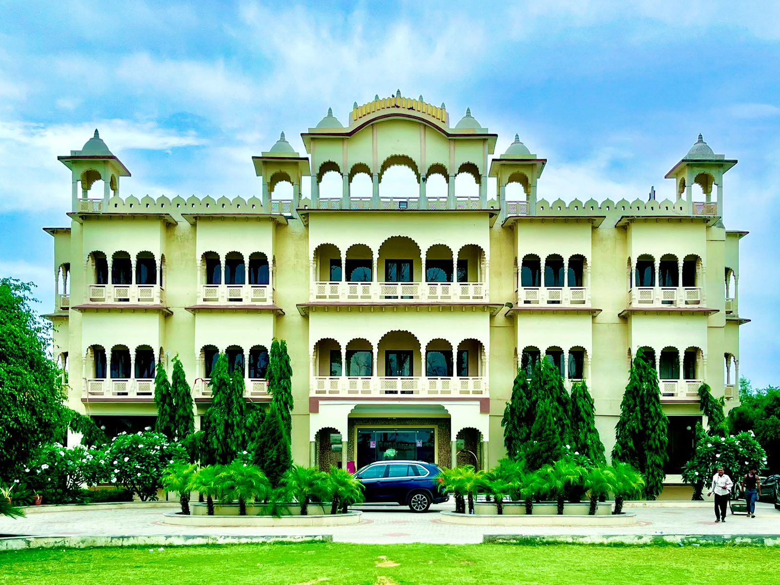 Shyam Resort