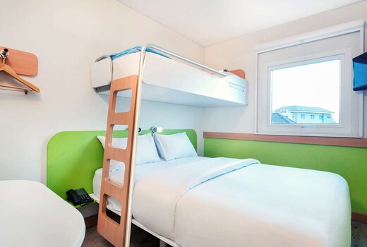 Ibis Budget Semarang Tendean