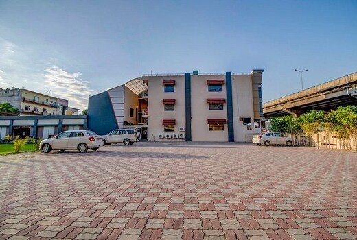 LRC HOTEL & BANQUET