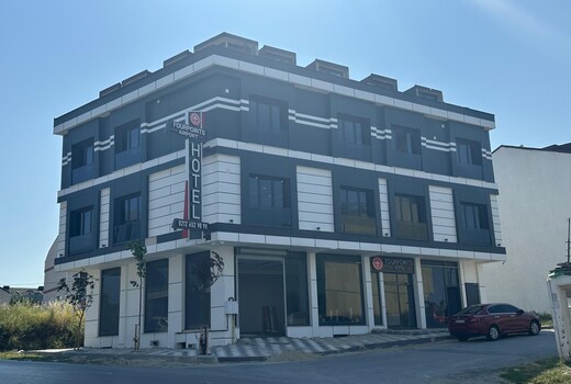 Fourpoints Airport Hotel