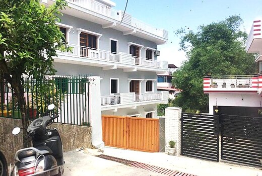 Cloud 9 Residency