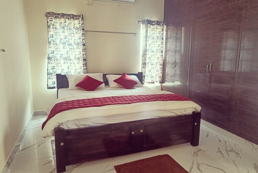 ADITH HOME STAY