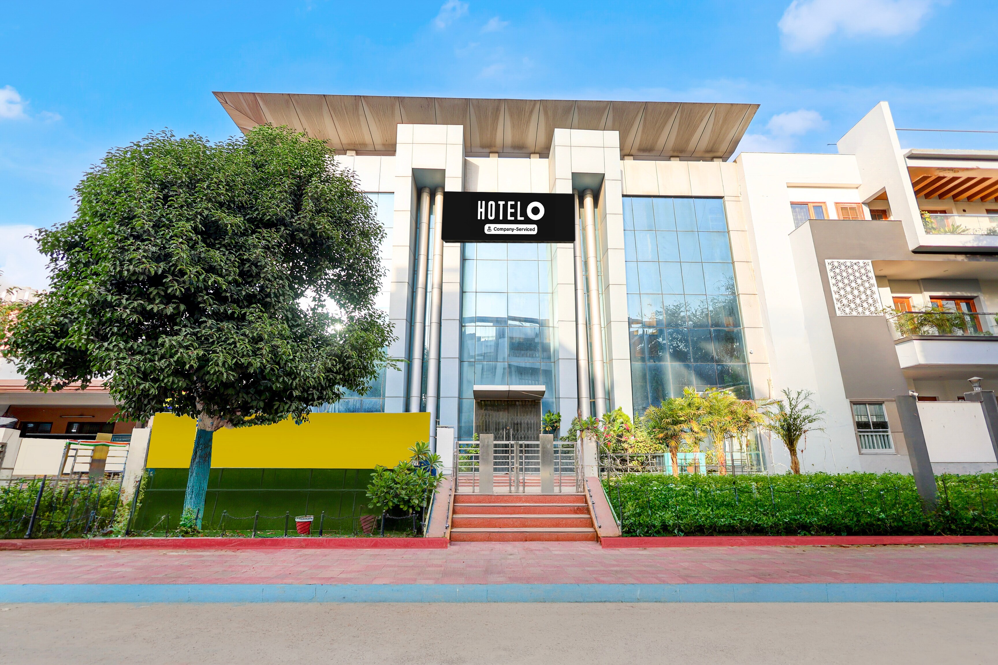 Super Hotel O Vineet Khand Gomti Nagar Formally Raas Inn