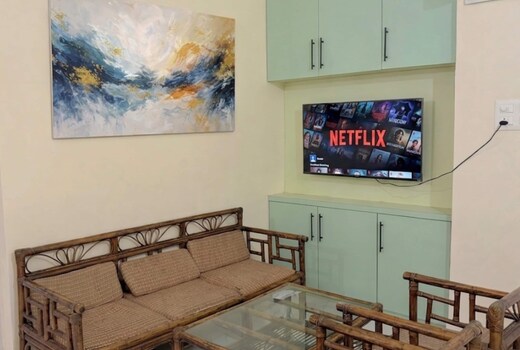 Luxury 3BHK Flat Peaceful Green Views 302