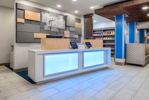 Holiday Inn Express Hotel & Suites Macon-West