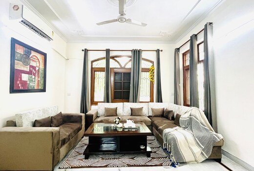 Entire 3BHK by Bluo at Sushant Lok Phase1