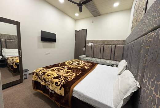 Hive Hotel