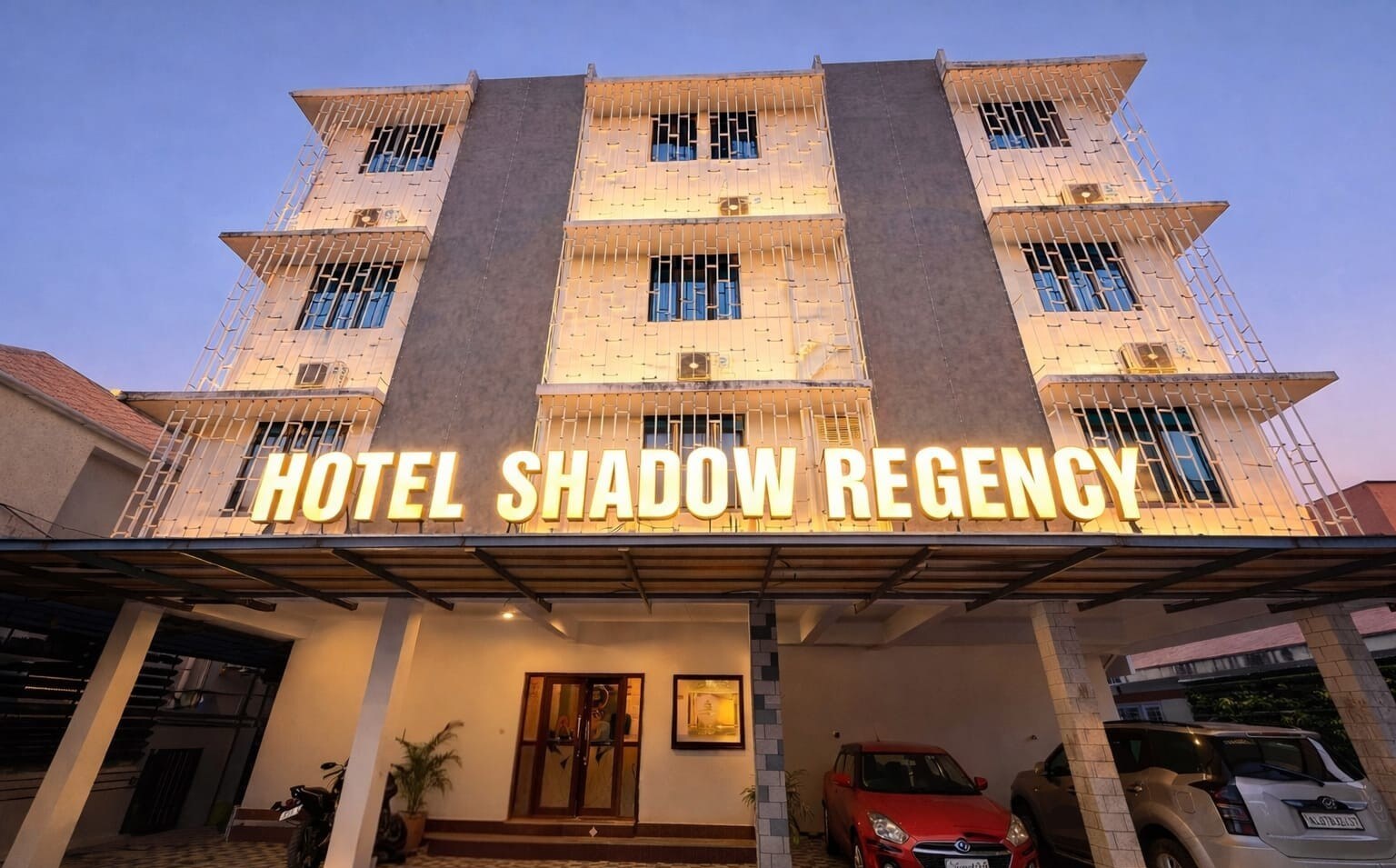 Hotel Shadow Regency