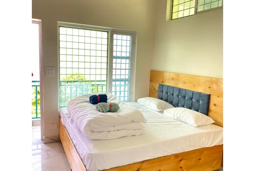The Pahadi Cottage