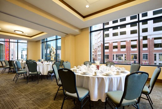 Homewood Suites by Hilton Baltimore Inner Harbor