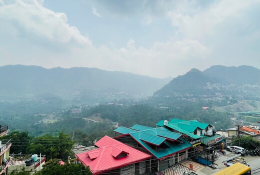 Meralya In the Luxe of Solan