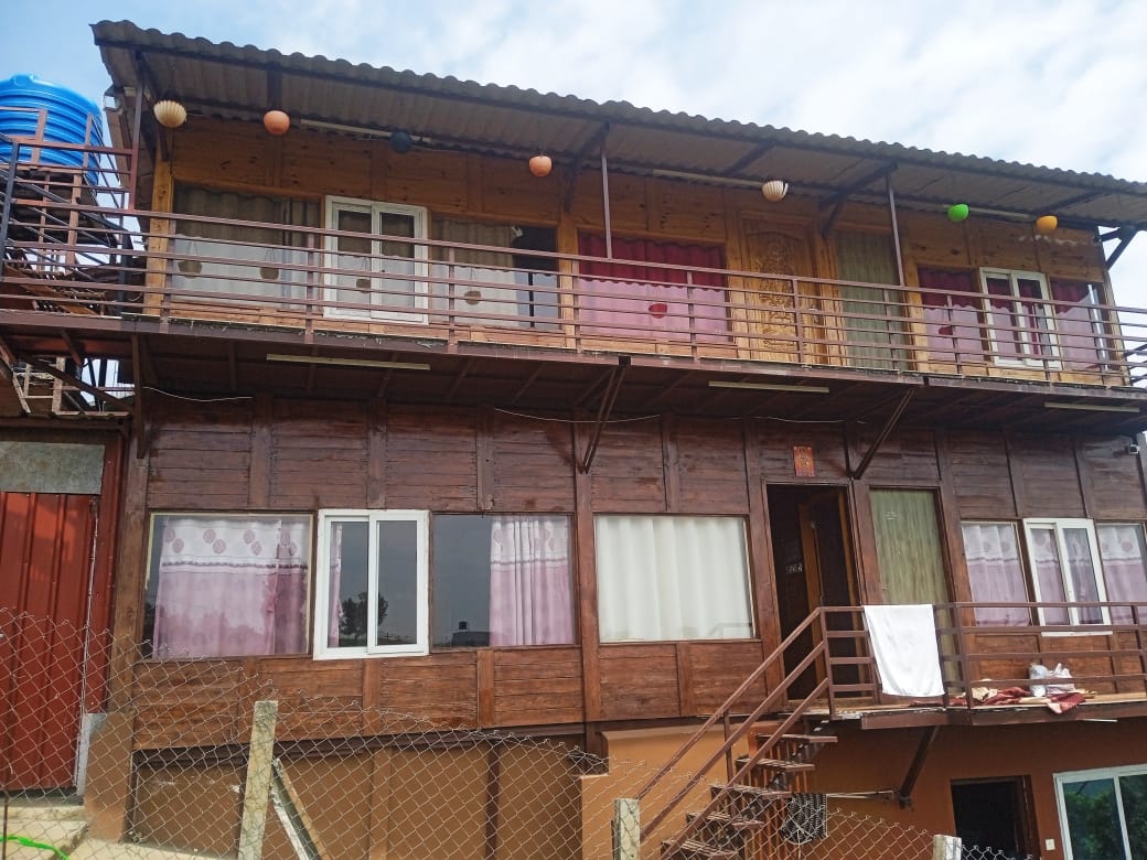 Mani's Wood House